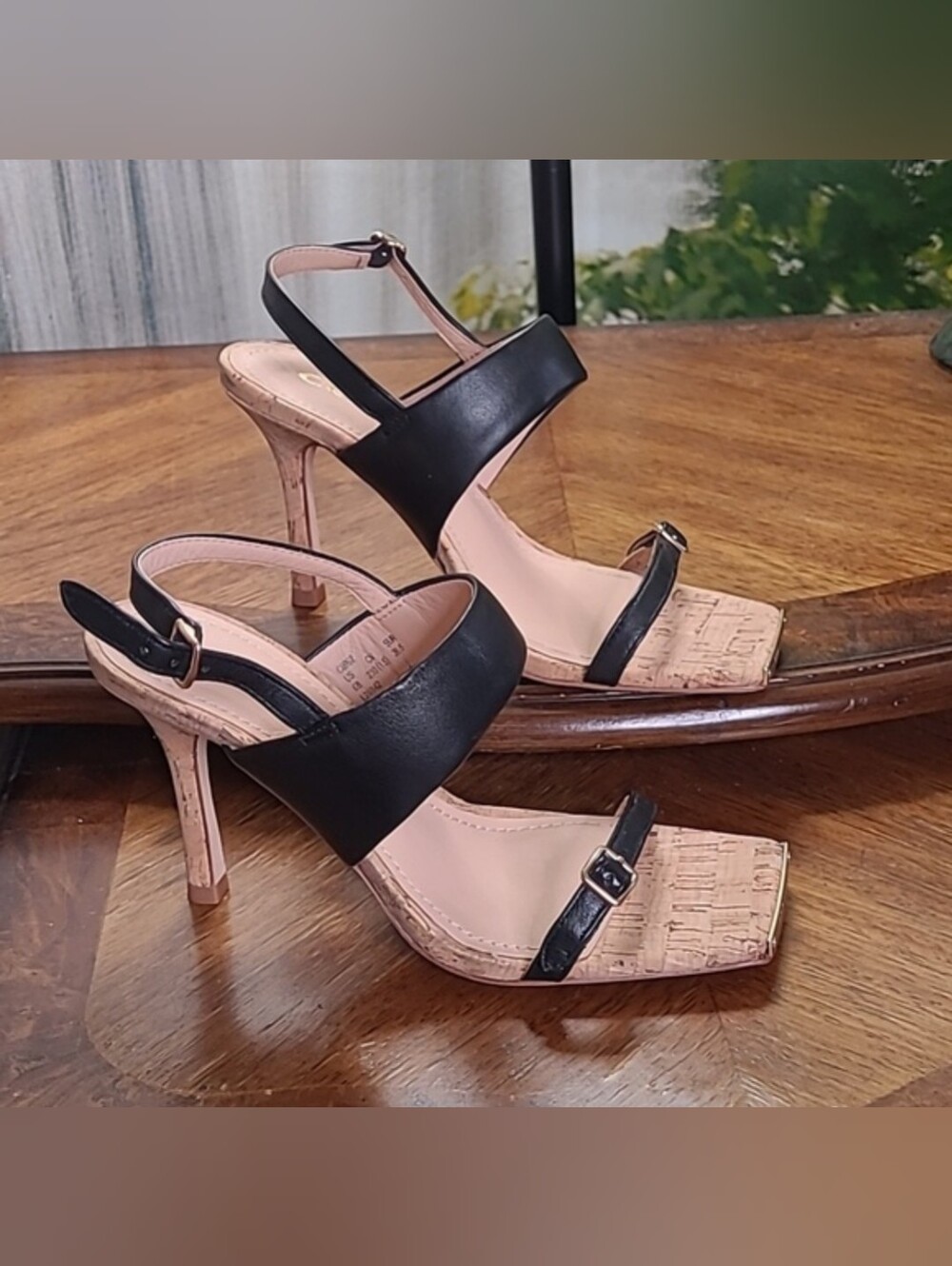New! Coach Kit Sandal Womens 6 black gold leather sling back heel sandals